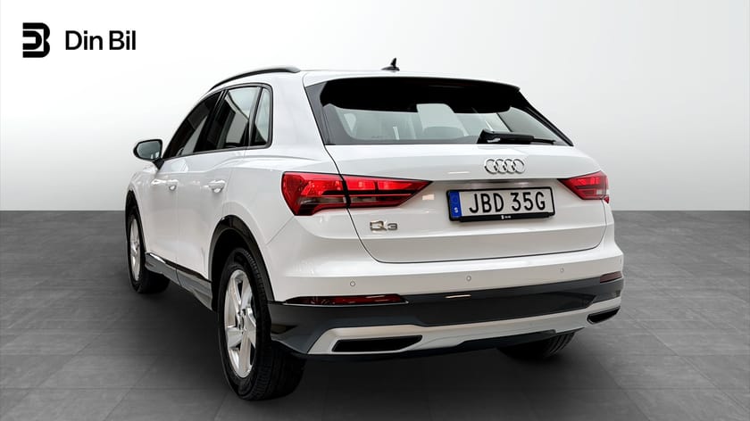 Bild 3 av Audi Q3 35 TFSI 150HK Carplay P-Värmare Drag