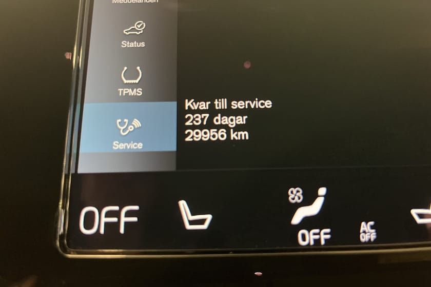 Bild 4 av Volvo XC40 B4 II FWD Bensin R-Design