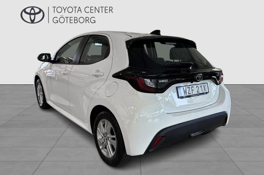 Bild 3 av Toyota Yaris Hybrid 115 1,5 5D ACTIVE KOMFORTPAKET