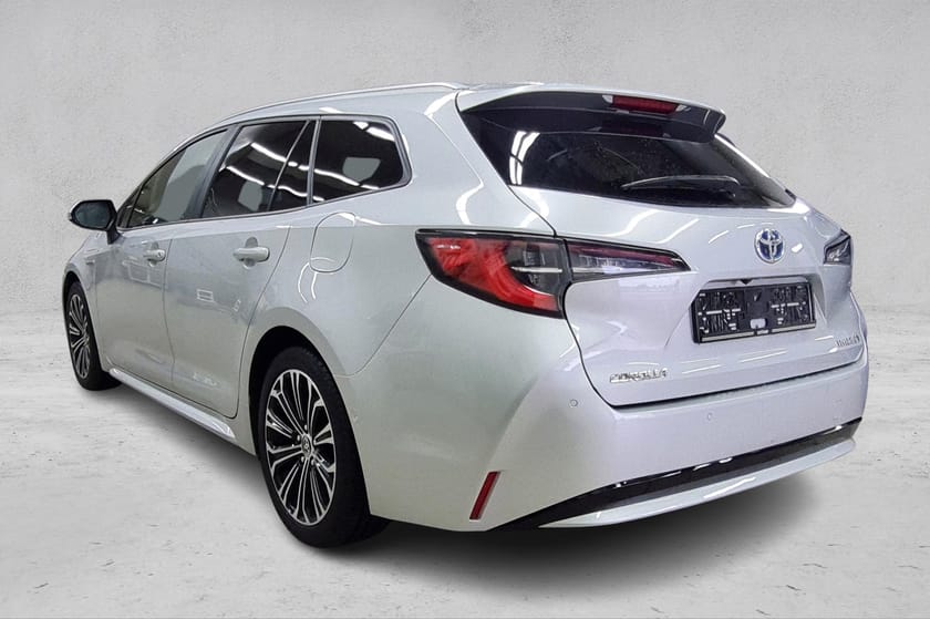 Bilde 3 av Toyota Corolla Touring Sports Hybrid Active Tech - LED - Adaptiv cruise