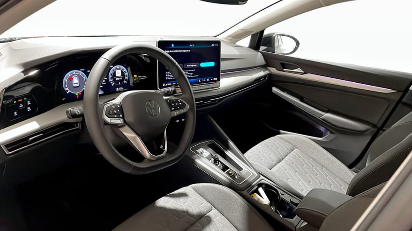 Bild 5 av Volkswagen Golf eTSI 150 DSG