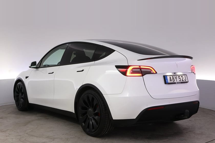 Bild 4 av Tesla Model Y Performance Full Self Drive Panorama Drag