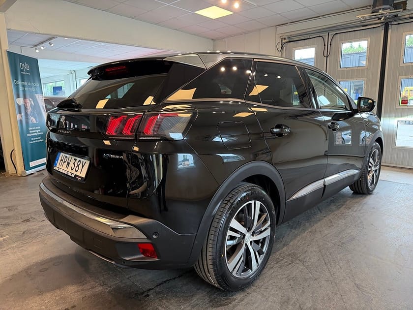 Bild 4 av Peugeot 3008 HYBRID4 300 EAT Allure Gps B-kamera Värmare MOMS 301hk
