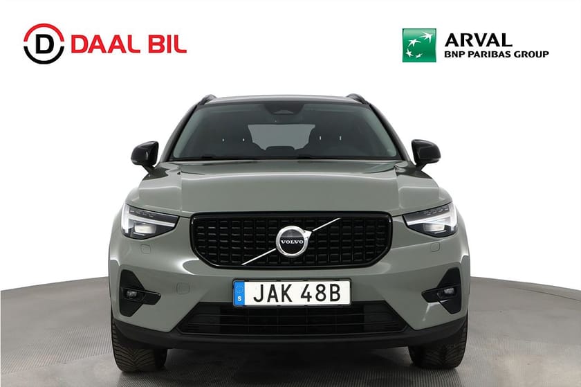 Bild 3 av Volvo XC40 B3 163HK ULTIMATE DARK PANO H/K® DRAG