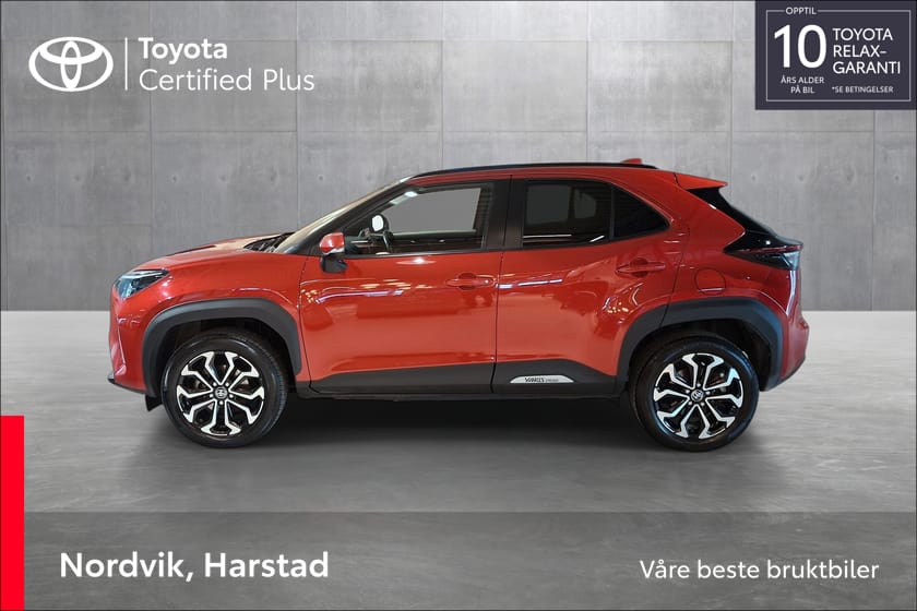 Bilde 2 av Toyota Yaris Cross Hybrid AWD-i Dab+/AWD/Active Tech