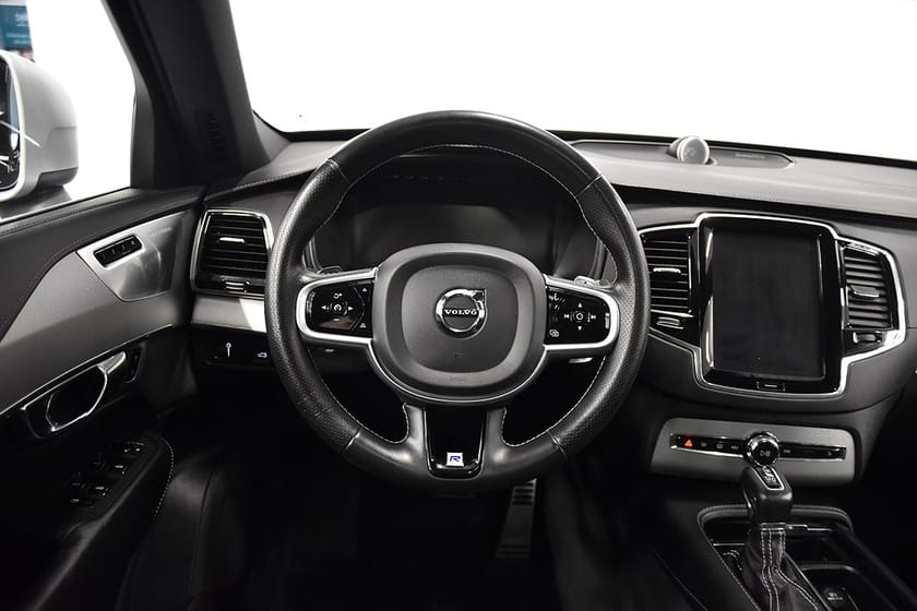 Bild 2 av Volvo XC90 7-sits D5 AWD R-Design Pano B&W HUD 360° Drag