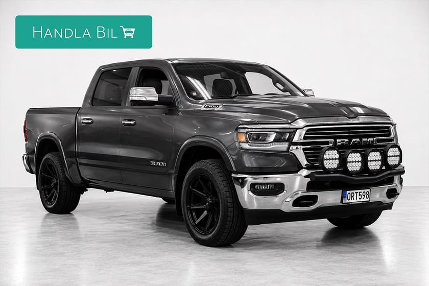 Bild 4 av RAM 1500 Crew Cab 5.7 V8 HEMI 4X4 Laramie Luft H/K Pano Moms