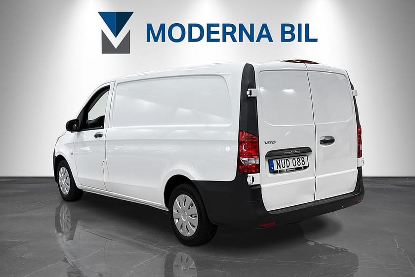 Bild 3 av Mercedes-Benz Vito 114 CDI 2.8t 136hk Lång Moms Nybesiktad V-inredd D-värmare