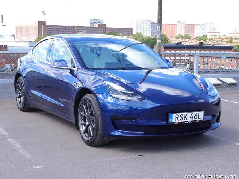 Bild 2 av Tesla Model 3 Standard Range Plus 325hk S/V-hjul