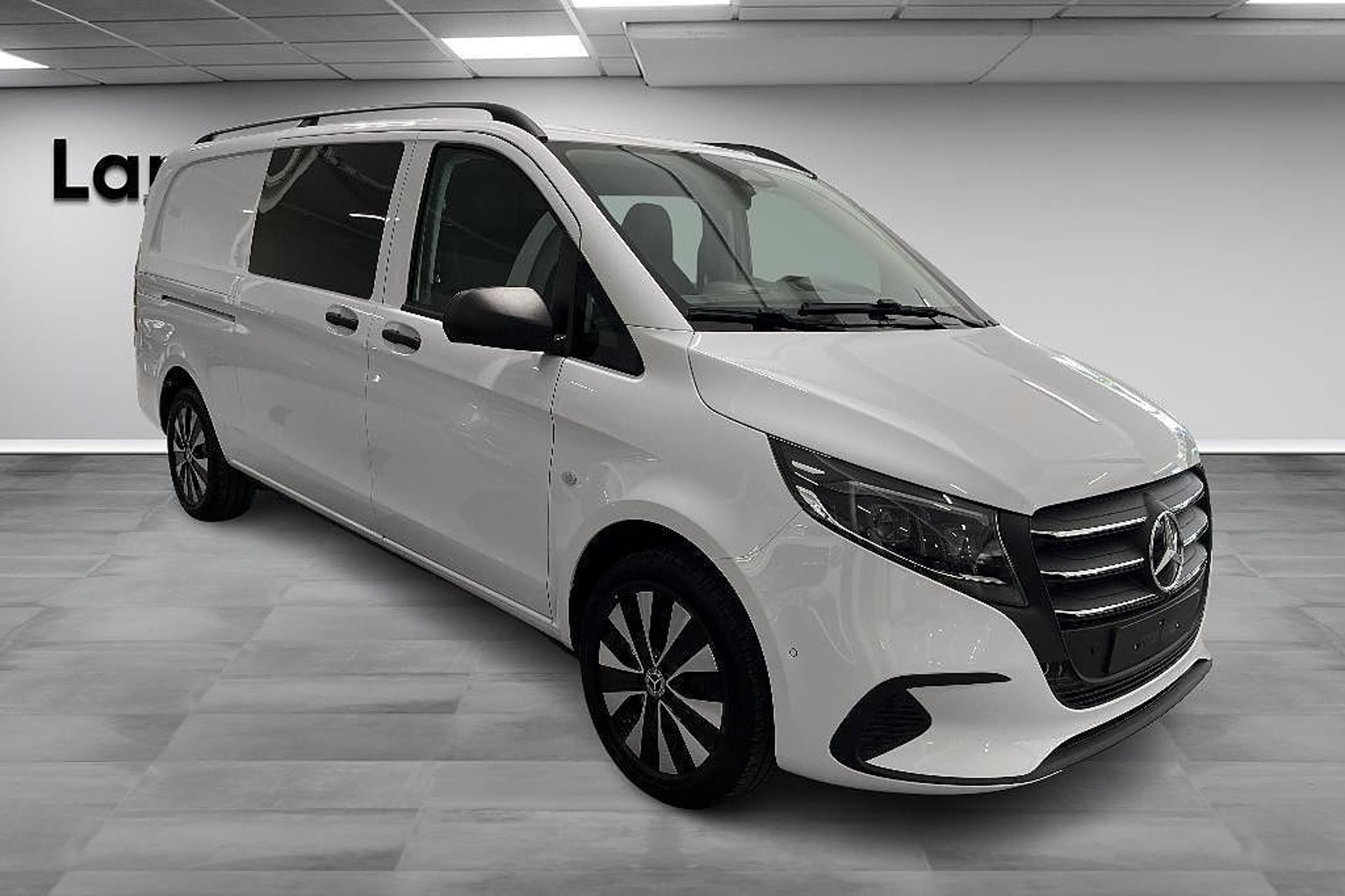 Mercedes-Benz Vito 2026, photo 3/15
