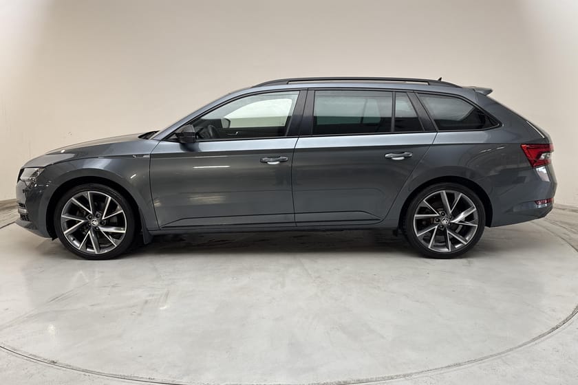 Bild 2 av Škoda Superb iV Kombi