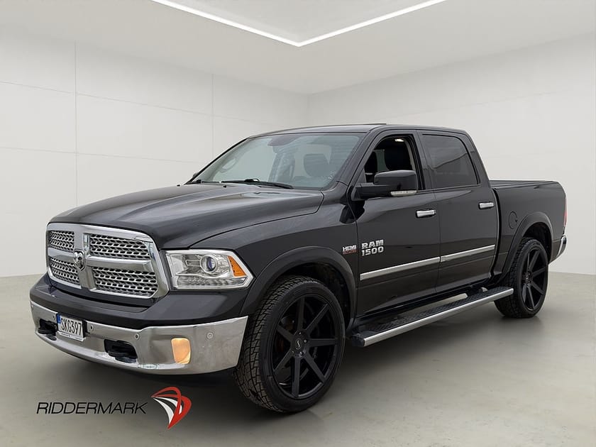 Bild 3 av RAM 1500 Crew Cab Dodge Laramie 5.7 4x4 Drag Taklucka Alpine Skinn