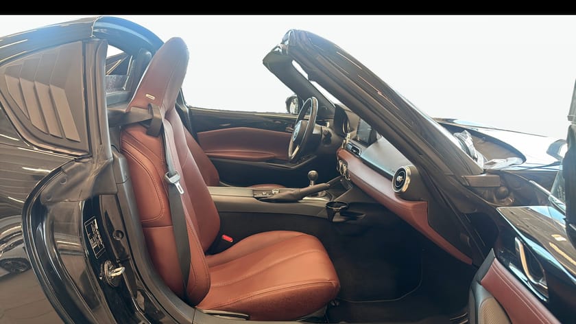 Bild 3 av Mazda MX-5 RF 2.0 SKYACTIV-G (184hk) BOSE / NAVI