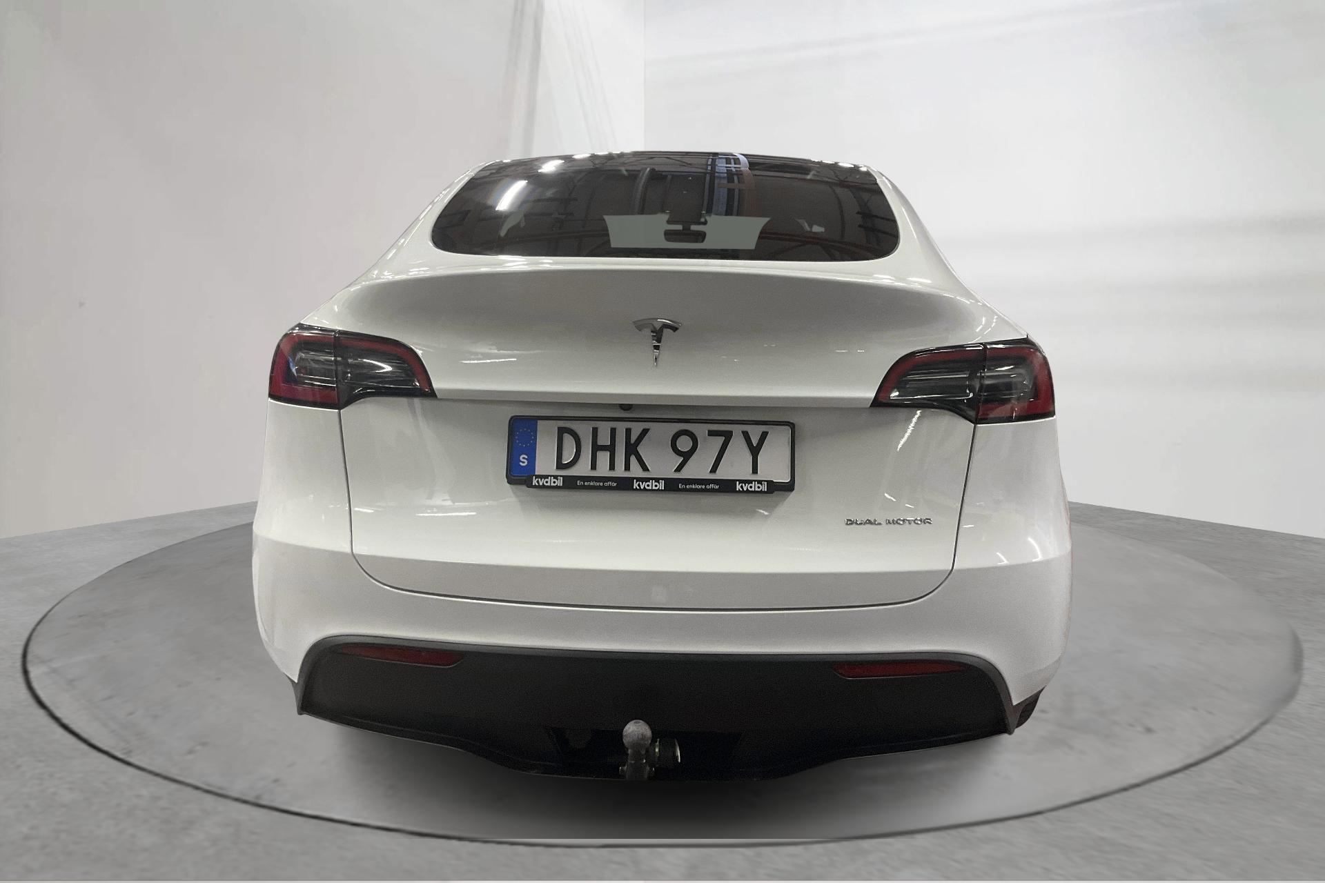 Tesla Model Y Long Range AWD 2023, bild 6/10