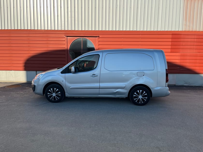 Bild 3 av Citroën Berlingo Van L2 1,6 Blue HDI Långa modellen.