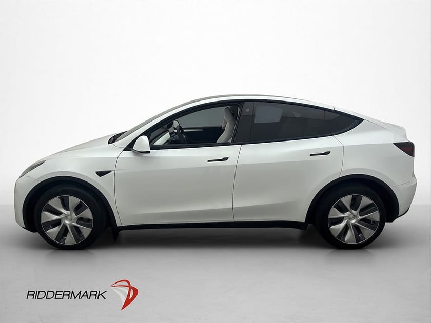 Bild 5 av Tesla Model Y Long Range AWD 514hk MOMS Autopilot Drag Pano