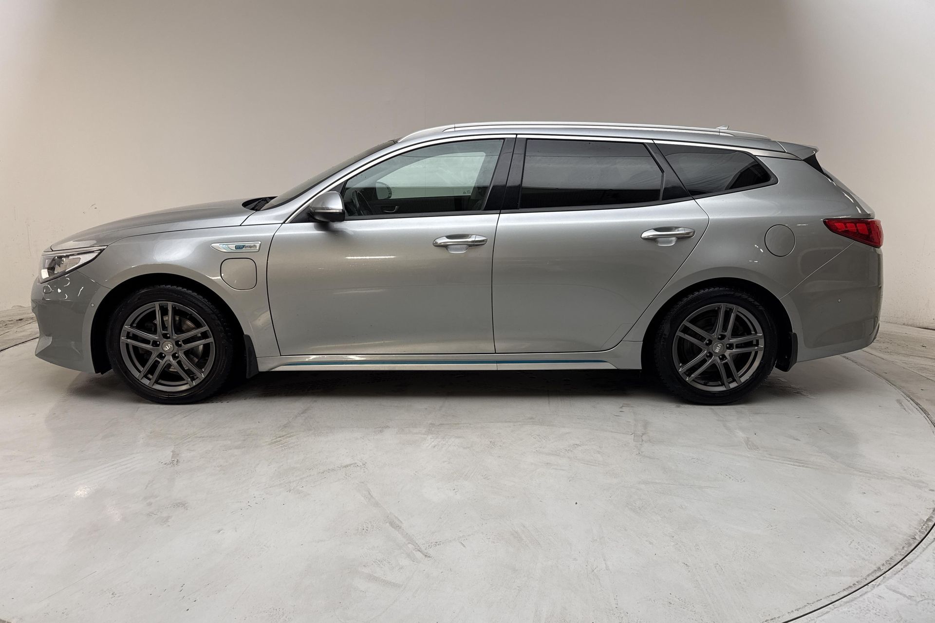 Kia Optima Sport Wagon Plug-in Hybrid 2018, bild 2/10