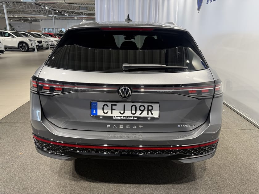 Bild 5 av Volkswagen Passat Variant eHybrid 272 DSG6 R-LINE
