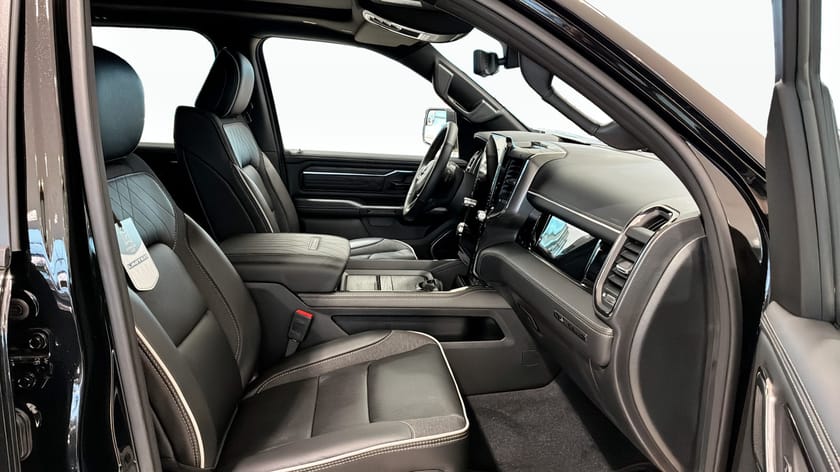 Bild 3 av RAM 1500 RHO