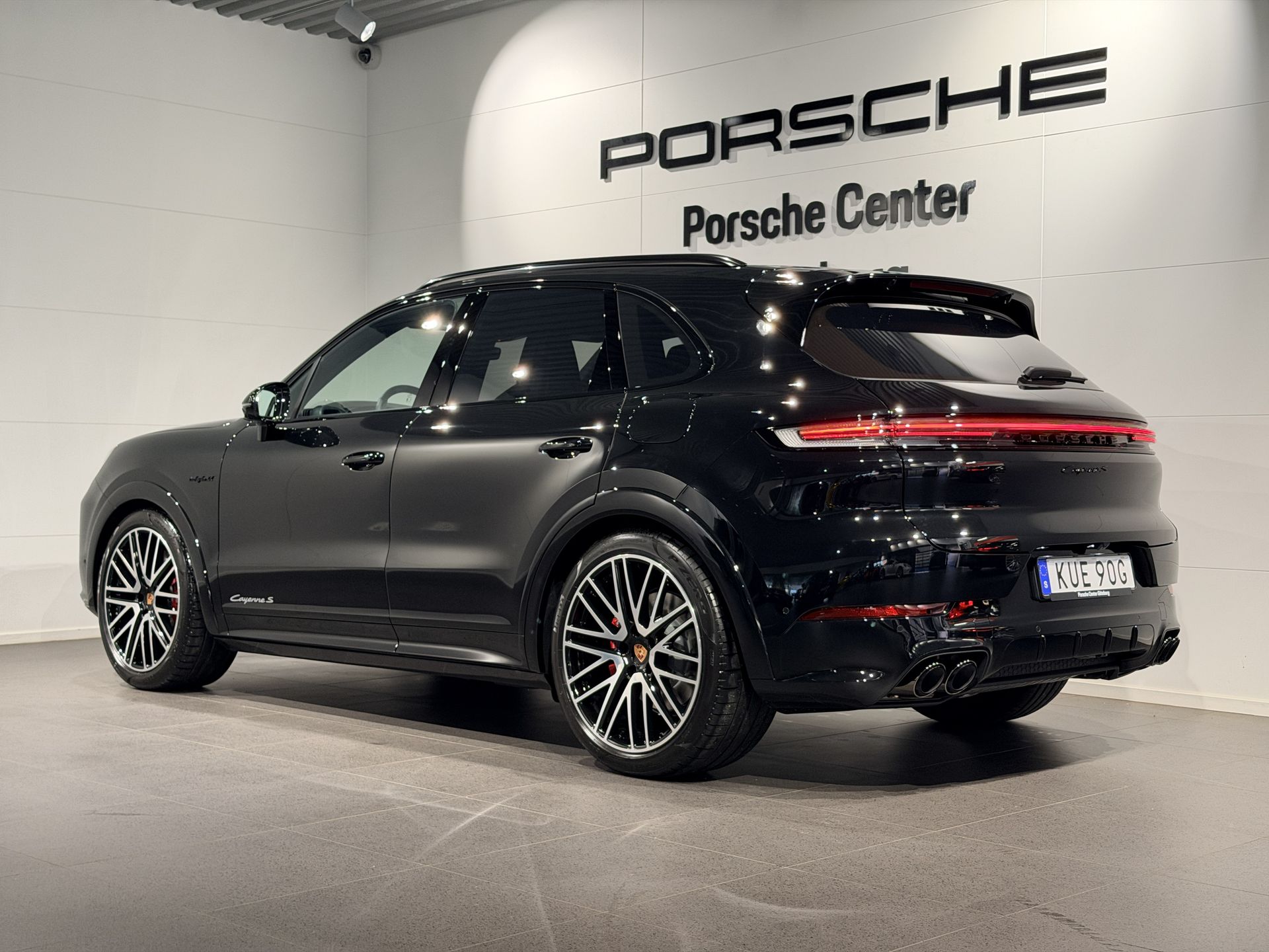 Porsche Cayenne S E-Hybrid Black edition 2026, bild 5/10