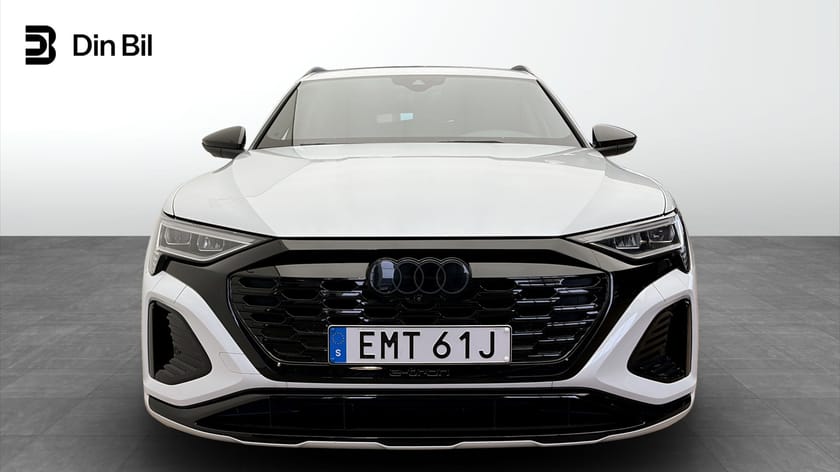 Bild 4 av Audi Q8 55 e-tron quattro 408 Hk S-Line Selection