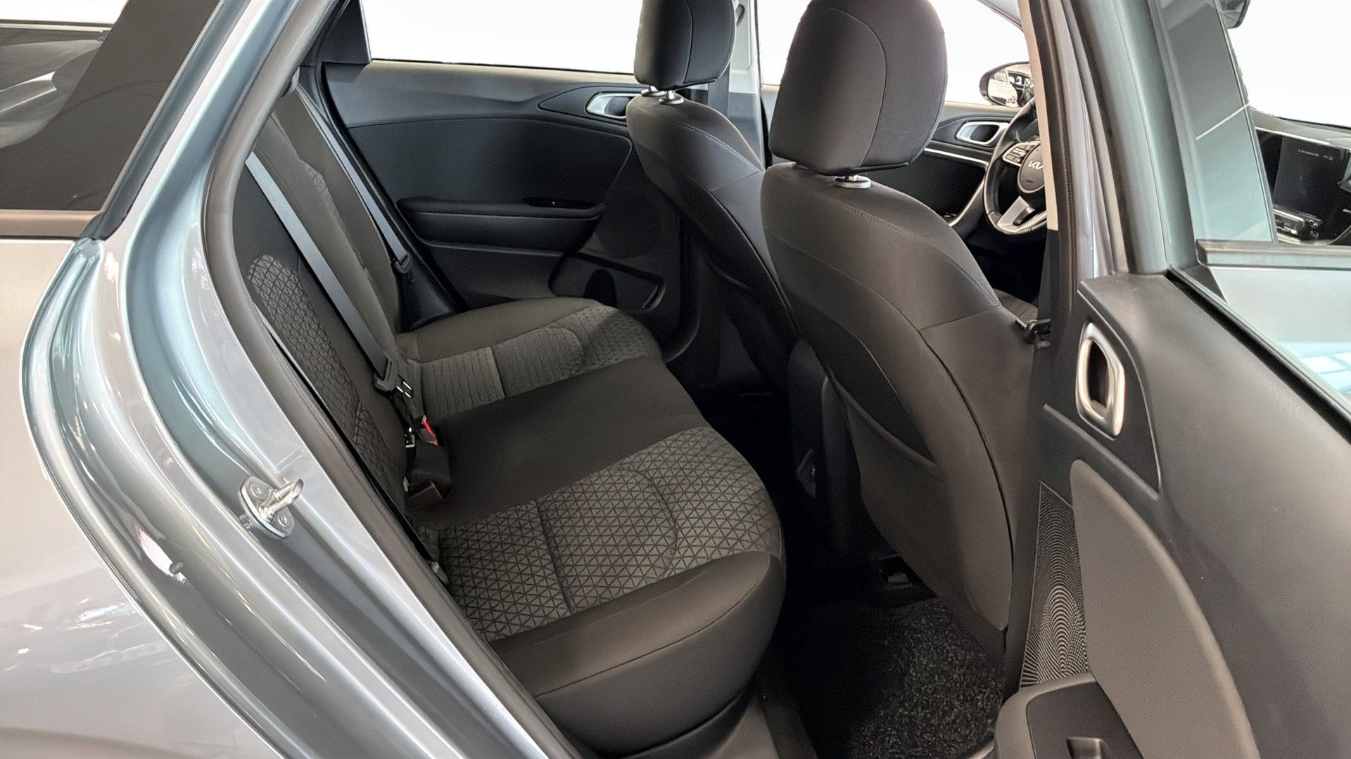 Kia Ceed 1.5 T-GDI 140HP ACTION 2025, photo 5/10