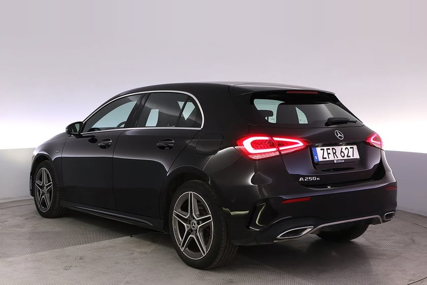 Bild 4 av Mercedes-Benz A 250 e 250e AMG Kamera Navi Widescreen Värmare LED