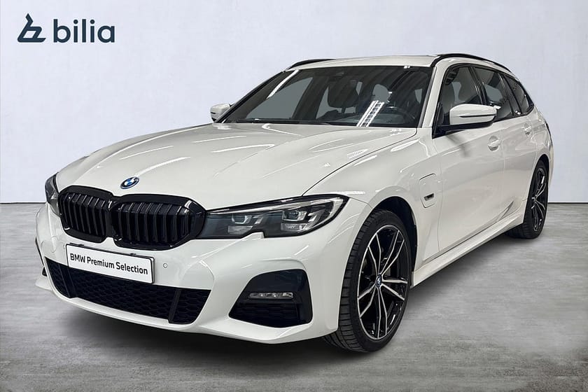 Bild 1 av BMW 330e xDrive Touring M-Sport | Rattv. | Drag | HiFi | 19"