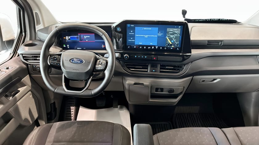 Bild 4 av Ford Tourneo Custom 340 Plug-in Hybrid Titanium 340L Phev Fwd