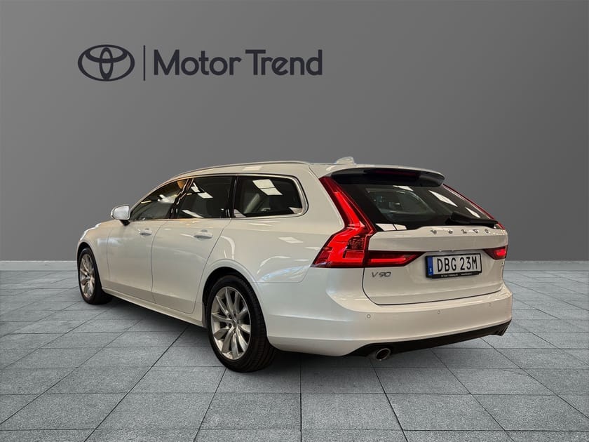 Bild 2 av Volvo V90 Momentum s+v hjul