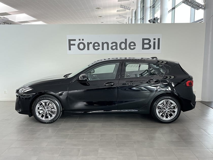 Bild 3 av BMW 120 PRIVATLEASING fr. 3.345 kr/mån Auto 17" Rattvärme