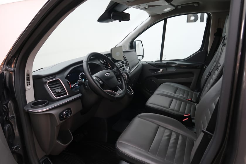 Bild 4 av Ford Tourneo Custom 320 L2 170 Titanium 320A/P-värm/Kamera/Nav/AdaptivFH