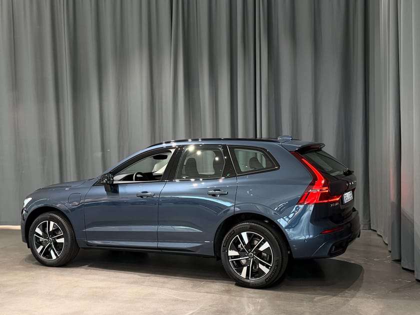 Bild 3 av Volvo XC60 T6 Plus Dark Nordic Edition Lagerbil