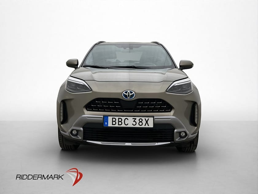 Bild 2 av Toyota Yaris Cross Hybrid AWD-i Adventure Kamera Navi