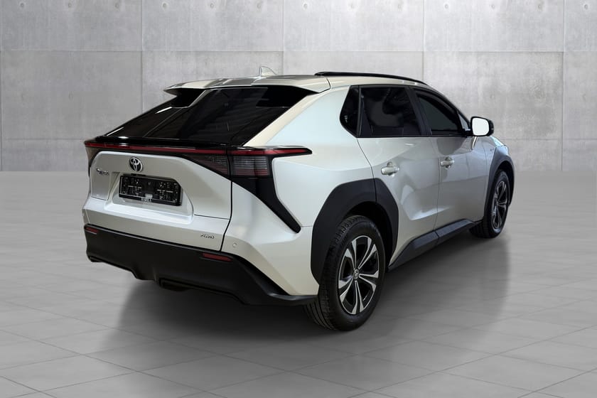 Bilde 3 av Toyota bZ4X AWD Active Tech