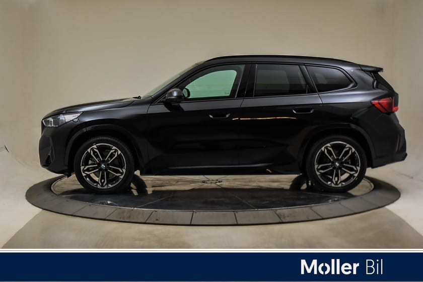 Bilde 3 av BMW iX1 xDrive30 Fully Charged Premium E. (K)