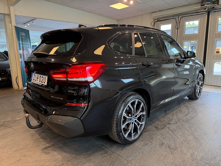 Bild 4 av BMW X1 xDrive25e Aut M Sport HUD Drag Gps Adaptiv farthållare