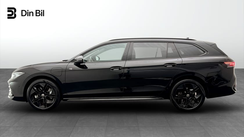 Bild 2 av Volkswagen Passat Variant eHybrid DSG R-Line Black style