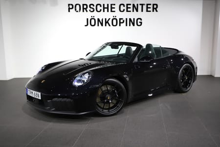 Porsche 911 Carrera 4 GTS Cabriolet