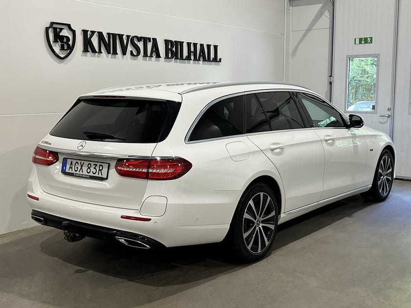 Bild 4 av Mercedes-Benz E 300 de T PLUG-IN 9G-Tronic Moms Widescreen Drag 306hk