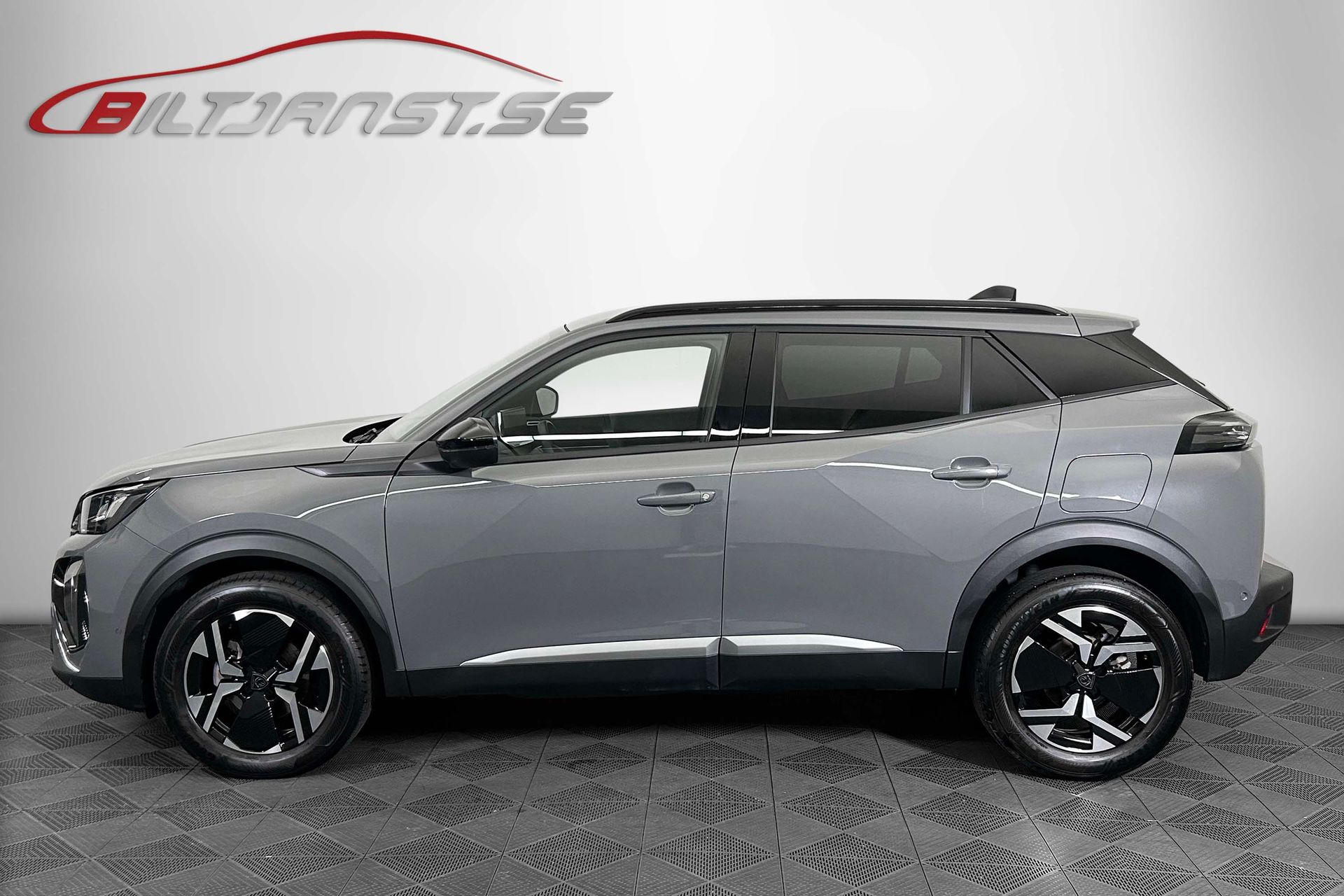 Peugeot 2008 Allure 1.2 131 hk 2025, bild 2/10