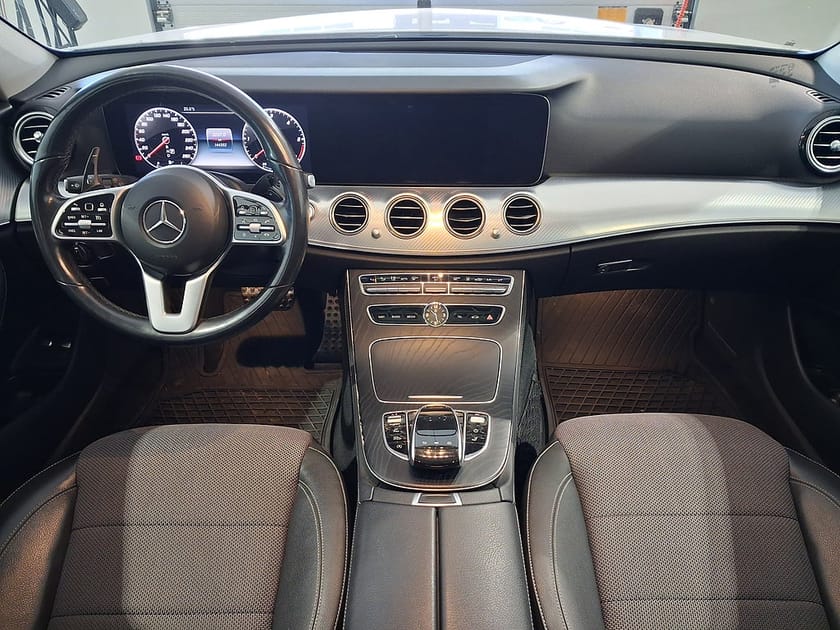 Bild 5 av Mercedes-Benz E 220 T d KOMBI 194HK SE-Edition
