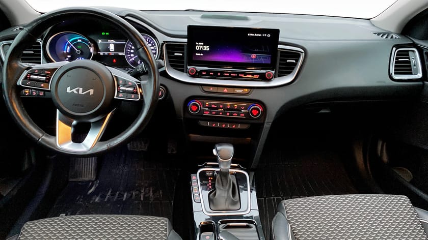 Bild 2 av Kia Ceed Sportswagon Plug-in Hybrid 1.6 PHEV DCT Backkamera