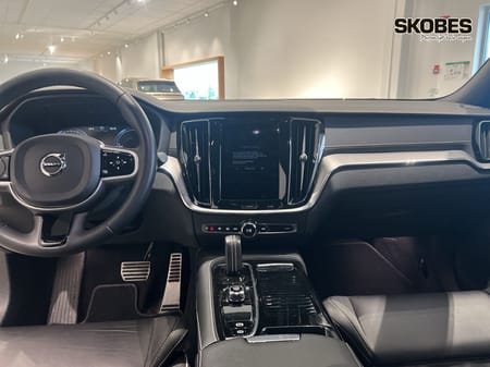 Volvo S60 Recharge T8 R-Design
