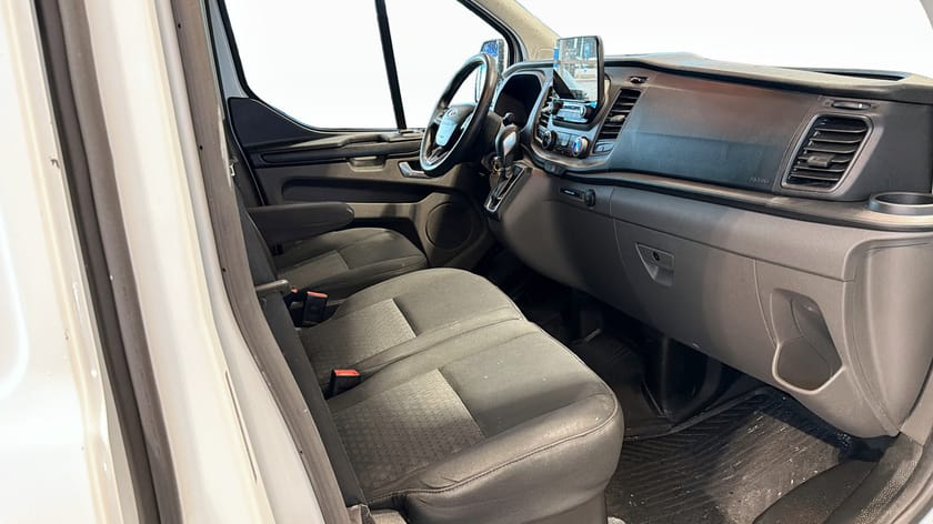 Bild 3 av Ford Transit Custom 280 Trend L1 2.0L 130HK / Carplay / Takräcke / Värmare