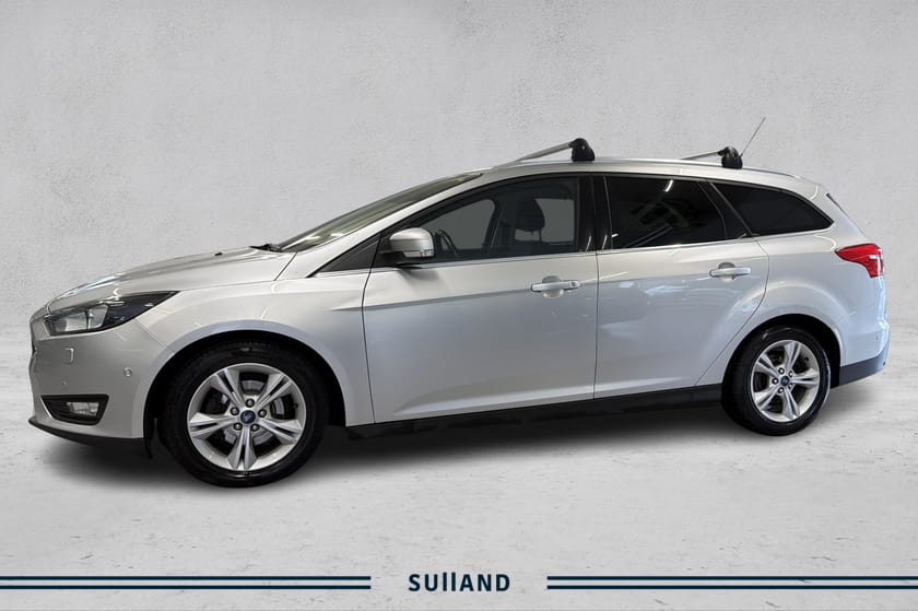 Bilde 2 av Ford Focus Stasjonsvogn 125 KH,Bensin,billig rep objekt,EU-OK til 31/10-2027