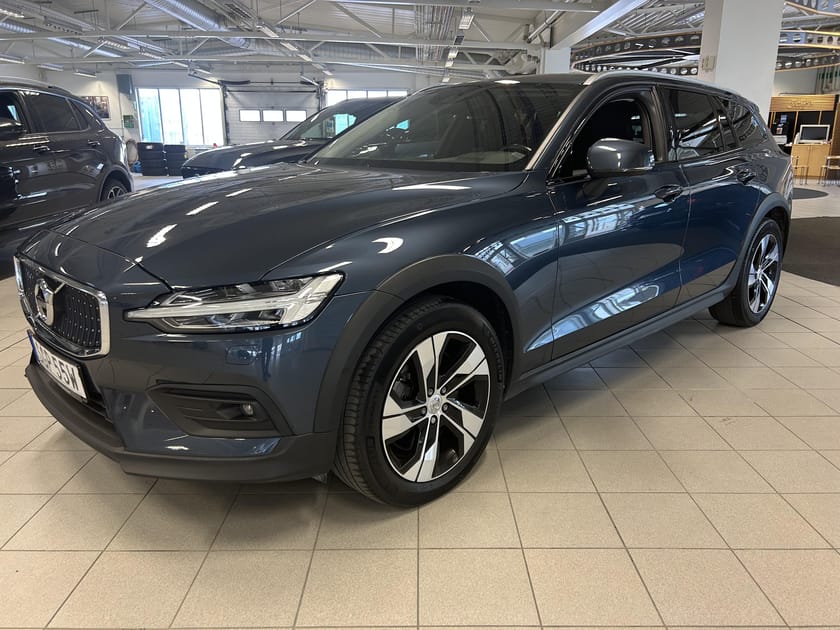 Bild 1 av Volvo V60 Cross Country D4 AWD Advanced Edt