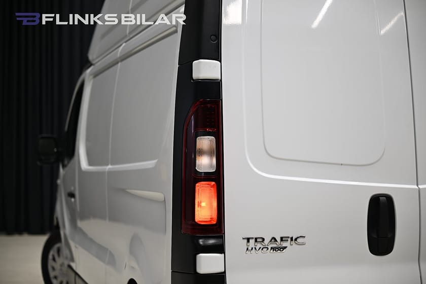Bild 3 av Renault Trafic Skåpbil 2.0 dCi 145HK L2H2 Högtak|LED|Värmare|EnÄgare|Leasebar