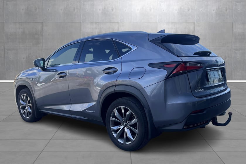 Bilde 3 av Lexus NX 300h AWD AWD-F Sport Hengerfeste