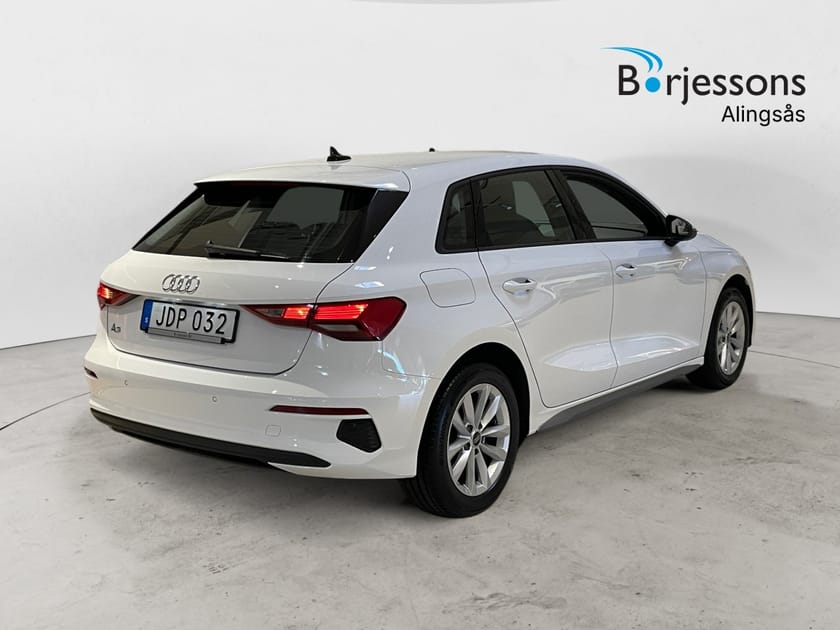Bild 3 av Audi A3 Sportback 30 TFSI Virtual Cockpit / 2-zons